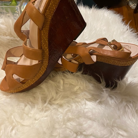 Vince camuto  sandals - Picture 2 of 3